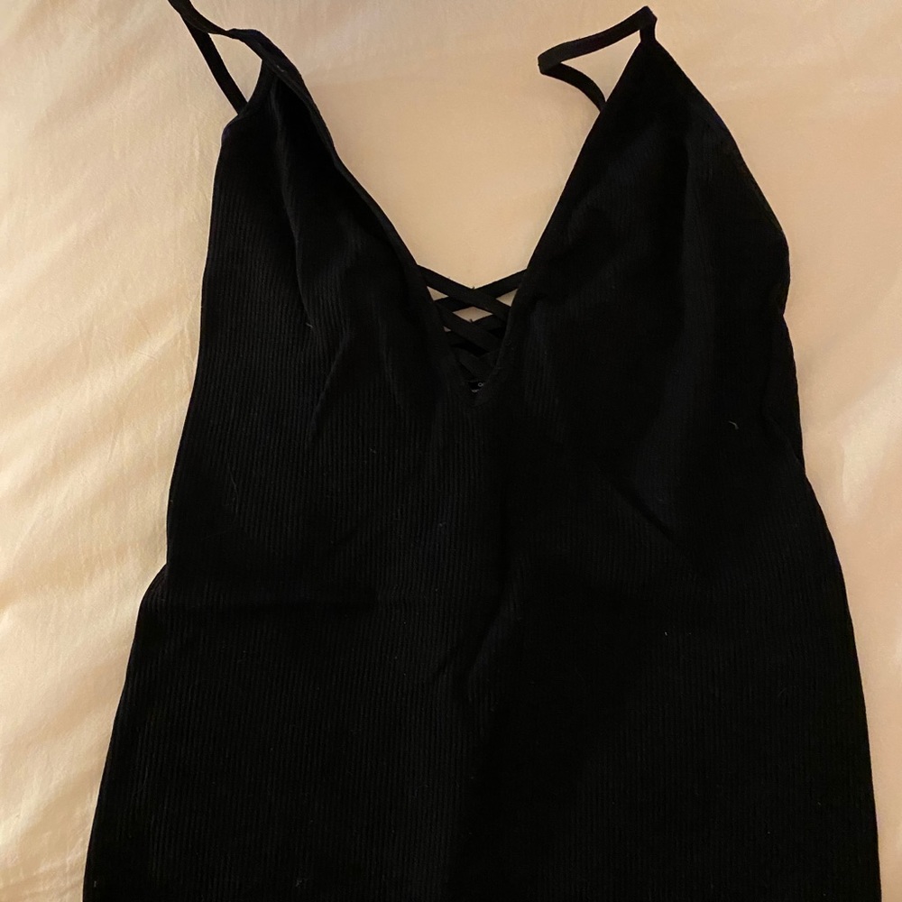 Suzelle Black Tank